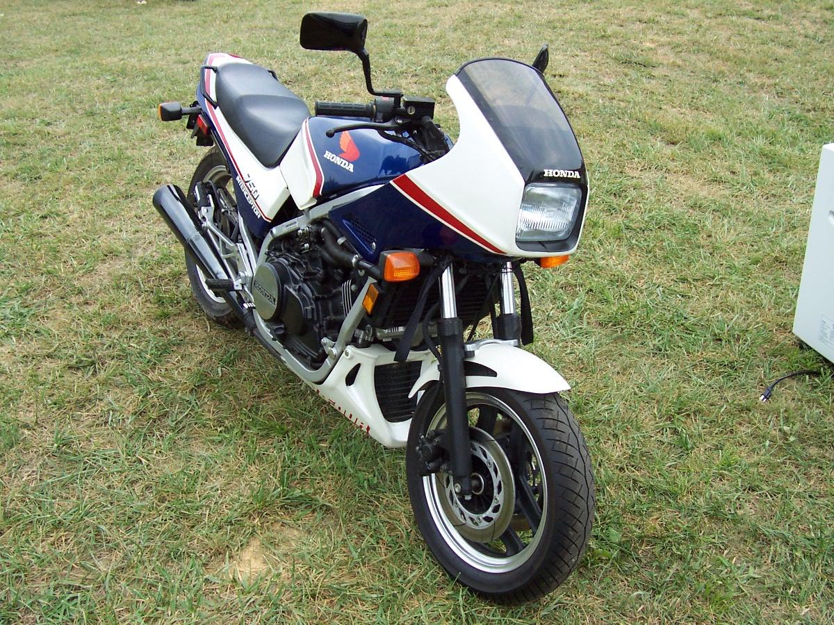 Honda VF750F