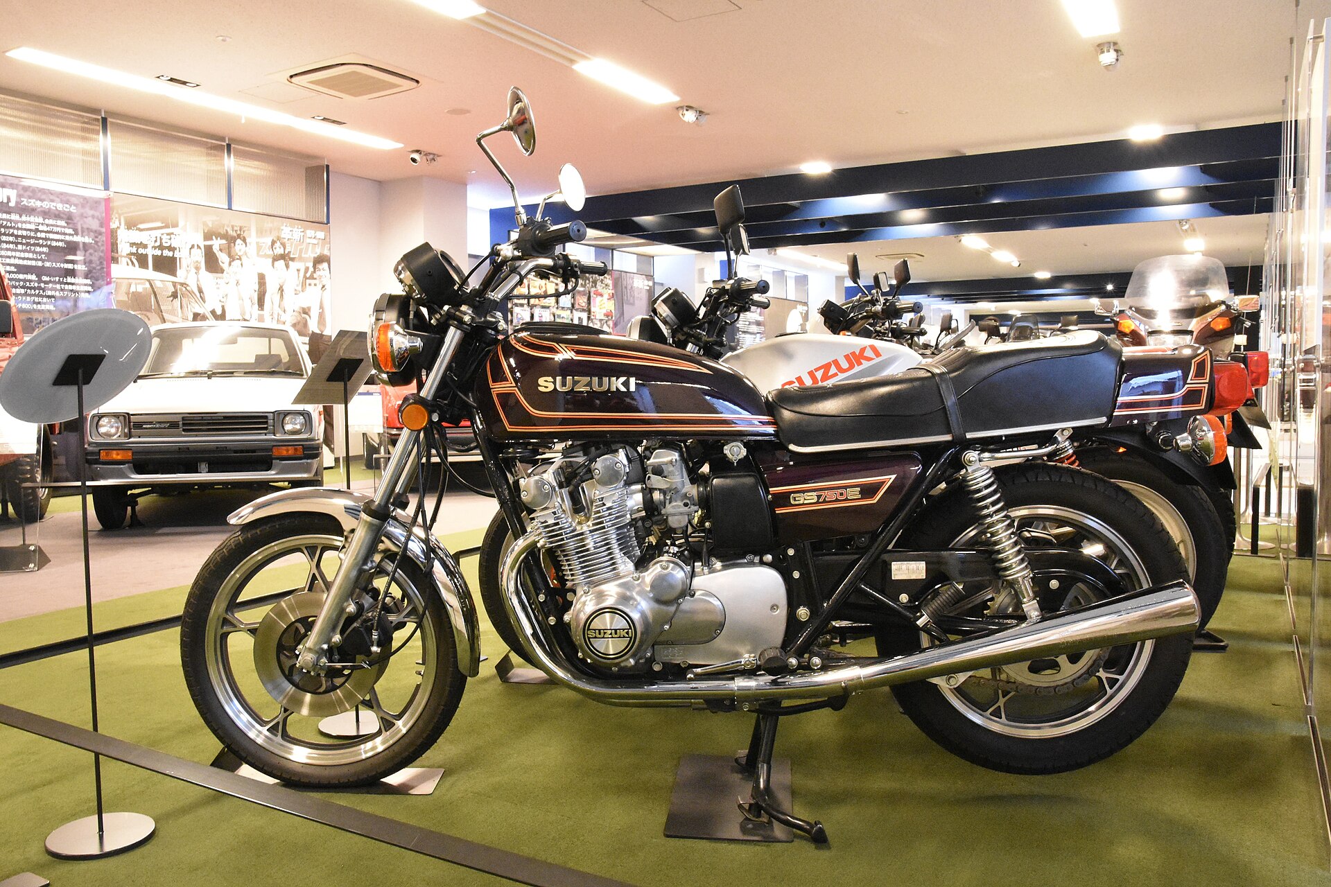 Suzuki GS750