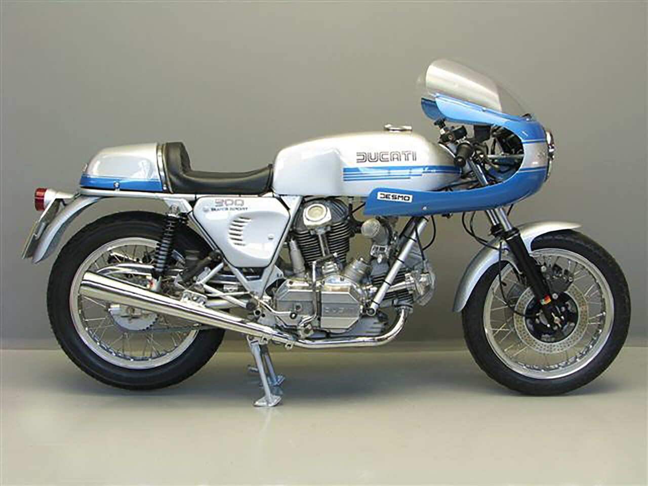 Ducati 900 SS