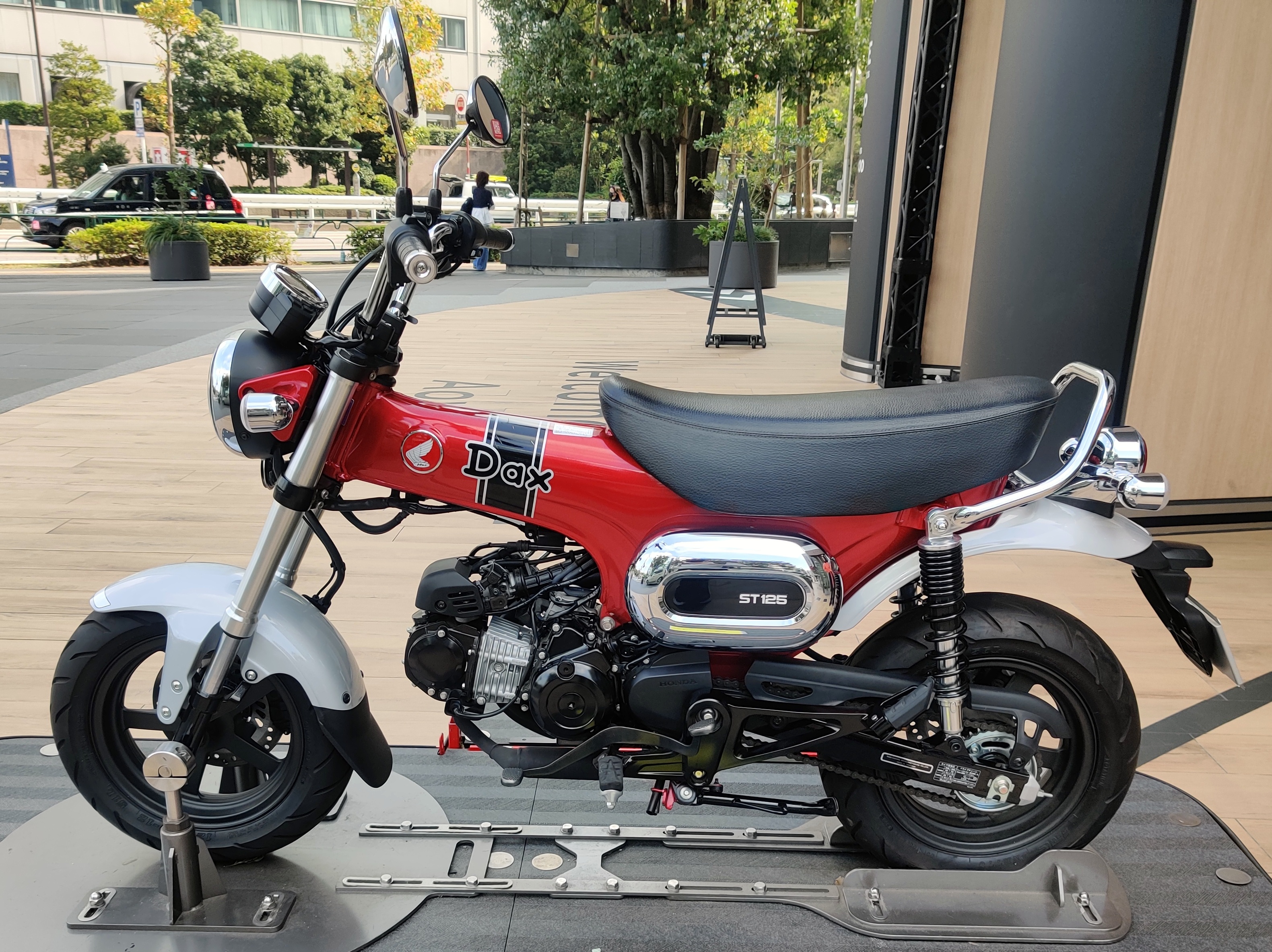 Honda Dax ST125
